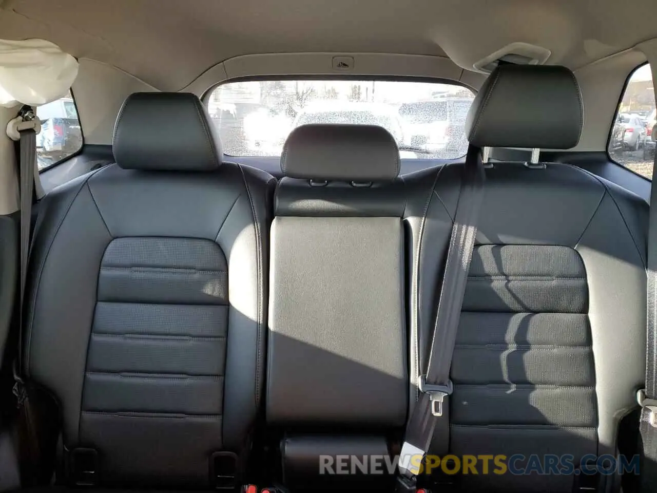 10 Photograph of a damaged car 2HKRS4H7XRH446358 HONDA CRV 2024