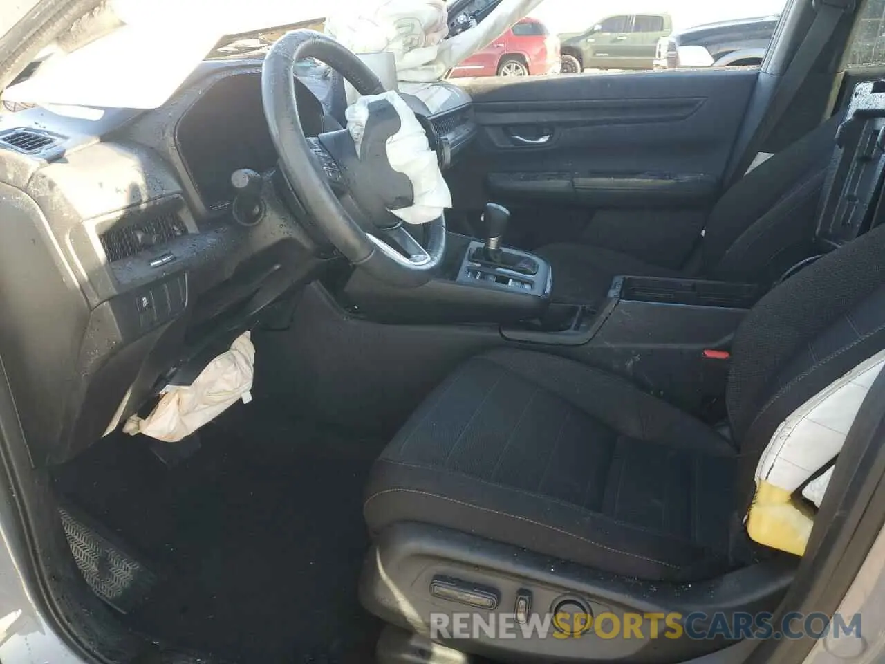 7 Photograph of a damaged car 2HKRS6H56RH811175 HONDA CRV 2024