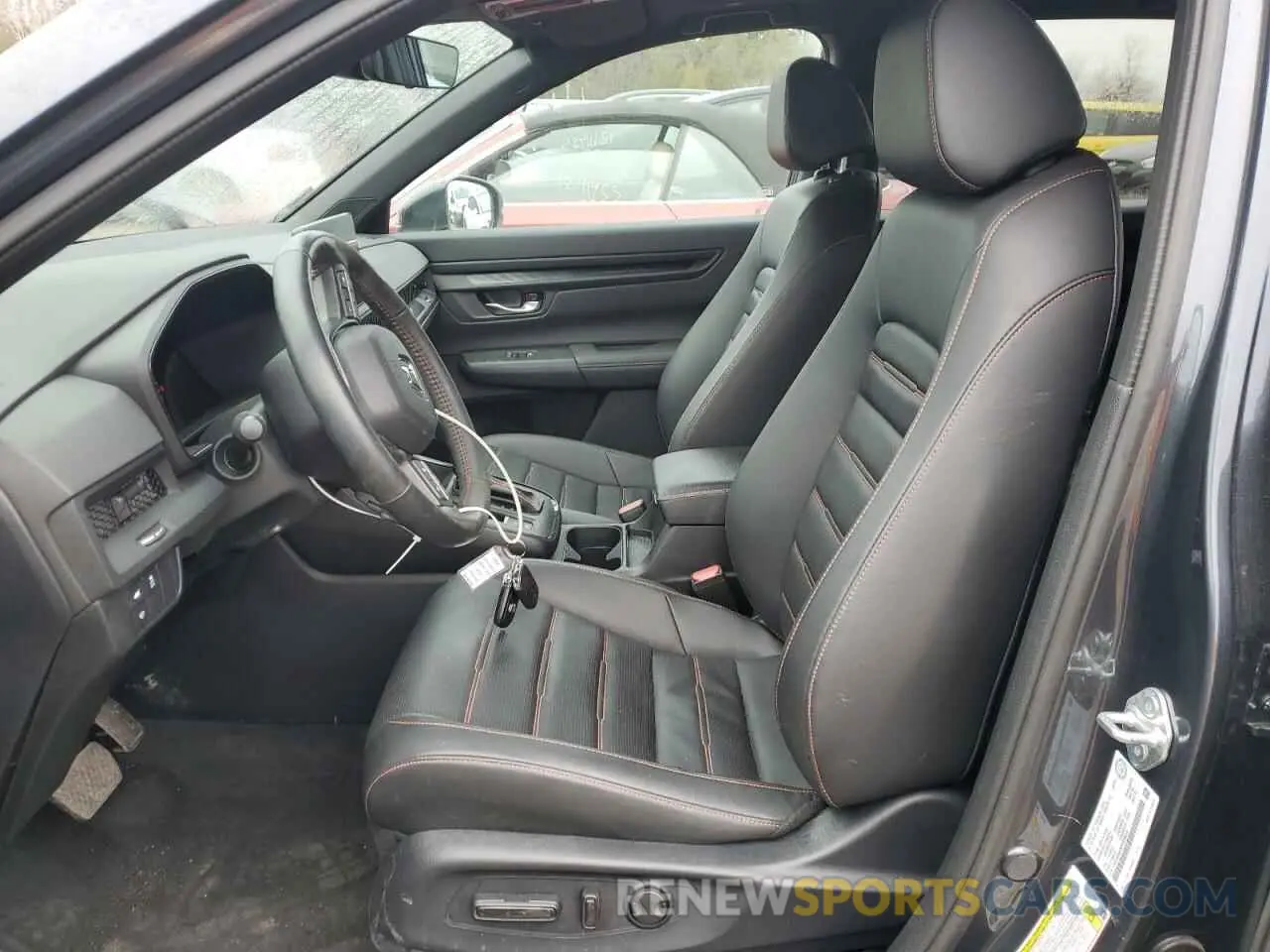 7 Photograph of a damaged car 2HKRS6H78RH209024 HONDA CRV 2024