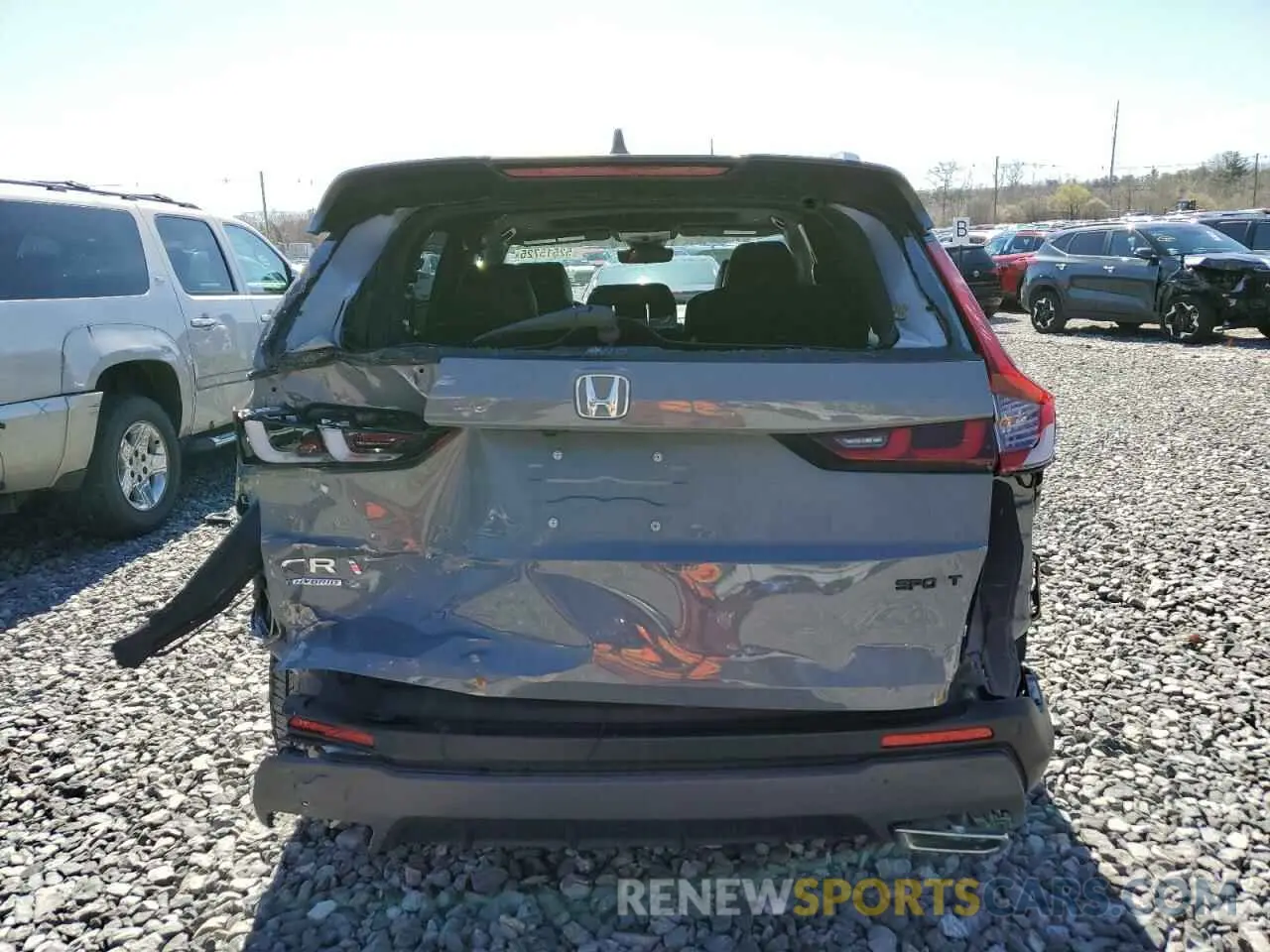 6 Photograph of a damaged car 2HKRS6H86RH808125 HONDA CRV 2024