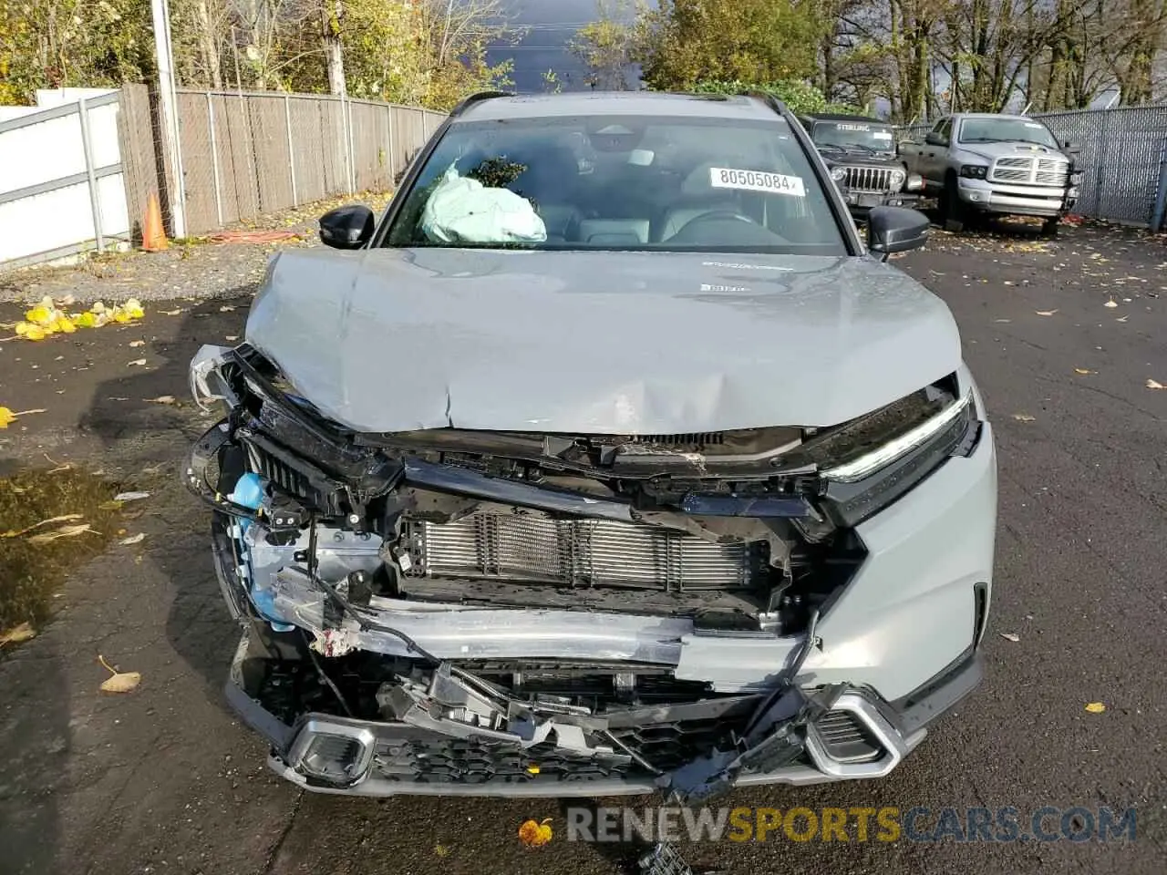 5 Photograph of a damaged car 2HKRS6H98RH807938 HONDA CRV 2024