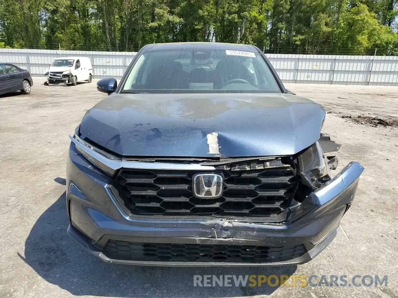 5 Photograph of a damaged car 5J6RS3H44RL009252 HONDA CRV 2024