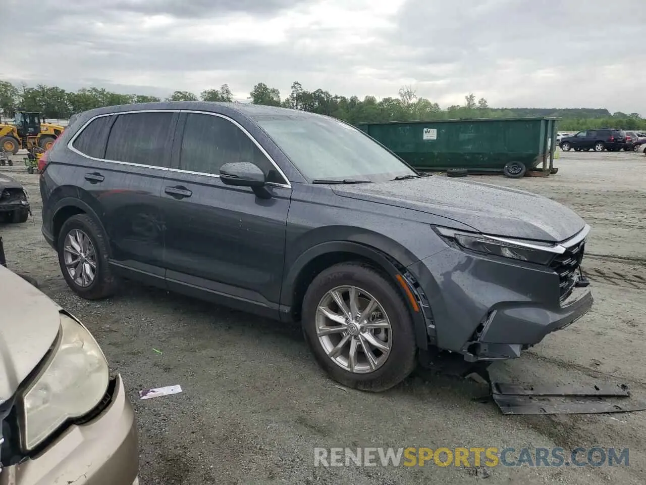 4 Photograph of a damaged car 5J6RS3H46RL000679 HONDA CRV 2024