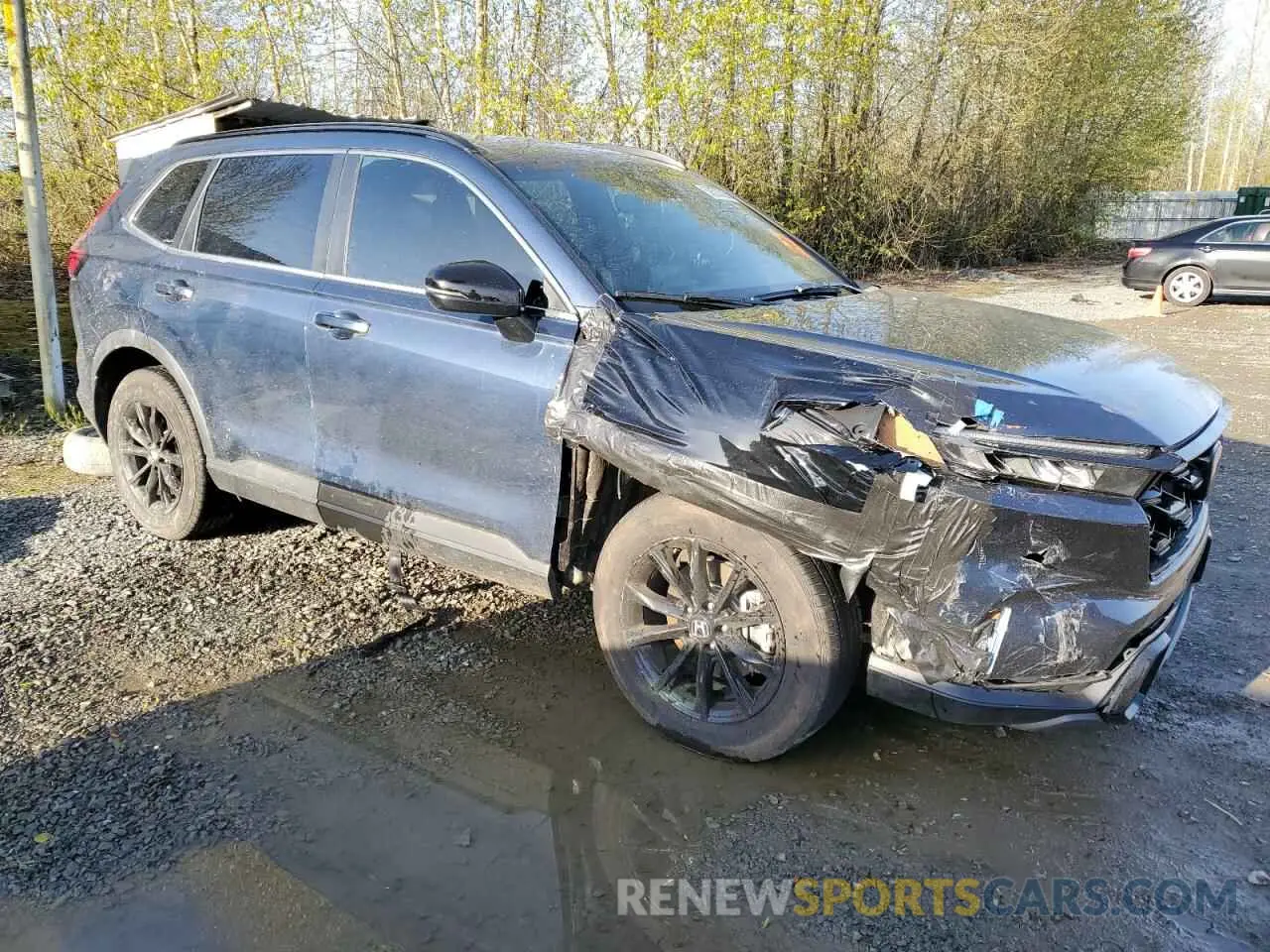 4 Photograph of a damaged car 5J6RS6H82RL031223 HONDA CRV 2024