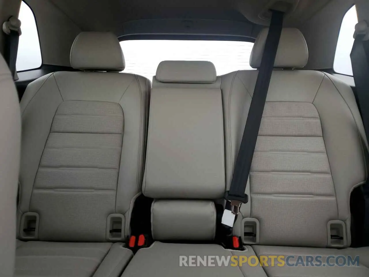 10 Photograph of a damaged car 7FARS3H76RE004688 HONDA CRV 2024