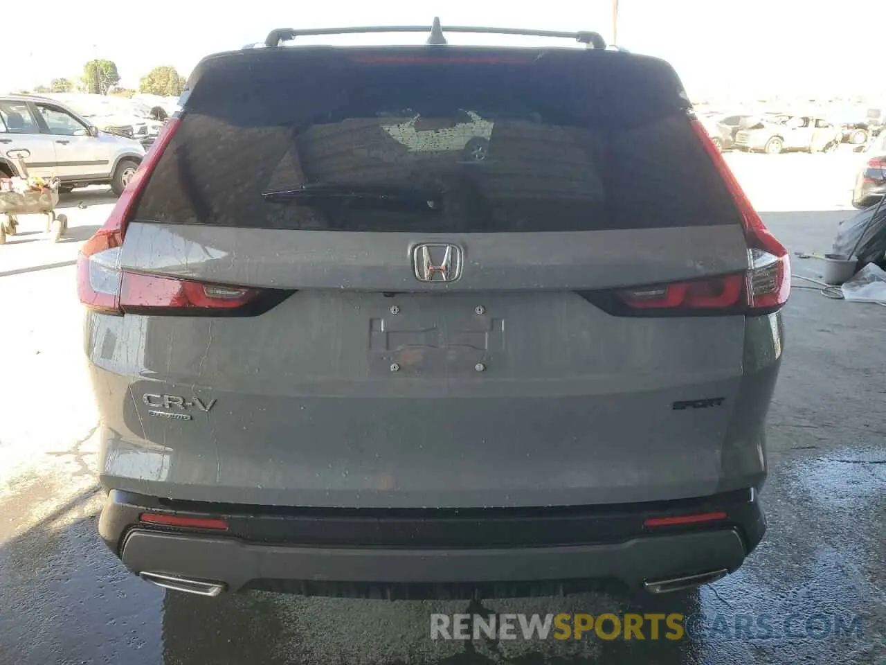 6 Photograph of a damaged car 7FARS5H50RE007242 HONDA CRV 2024