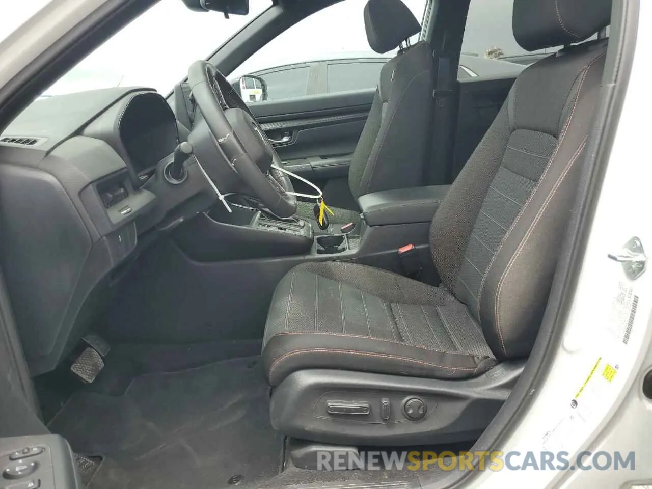 7 Photograph of a damaged car 7FARS5H52RE017075 HONDA CRV 2024