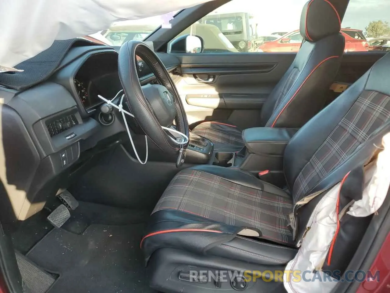 7 Photograph of a damaged car 7FARS5H85RE023060 HONDA CRV 2024