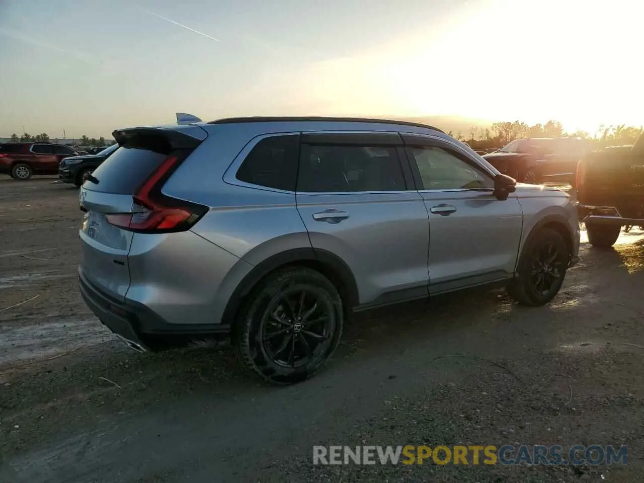 3 Фотография поврежденного автомобиля 7FARS5H86RE034021 HONDA CRV 2024