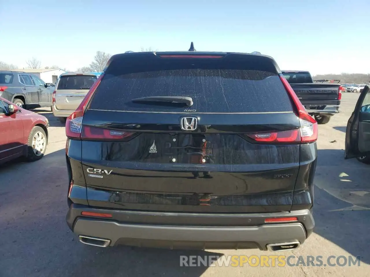 6 Photograph of a damaged car 7FARS6H83RE050442 HONDA CRV 2024