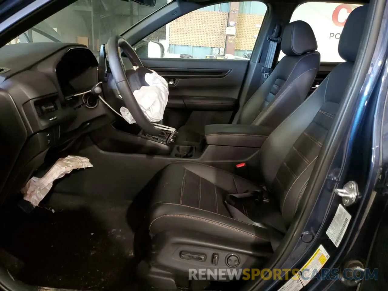 7 Photograph of a damaged car 7FARS6H83RE073977 HONDA CRV 2024