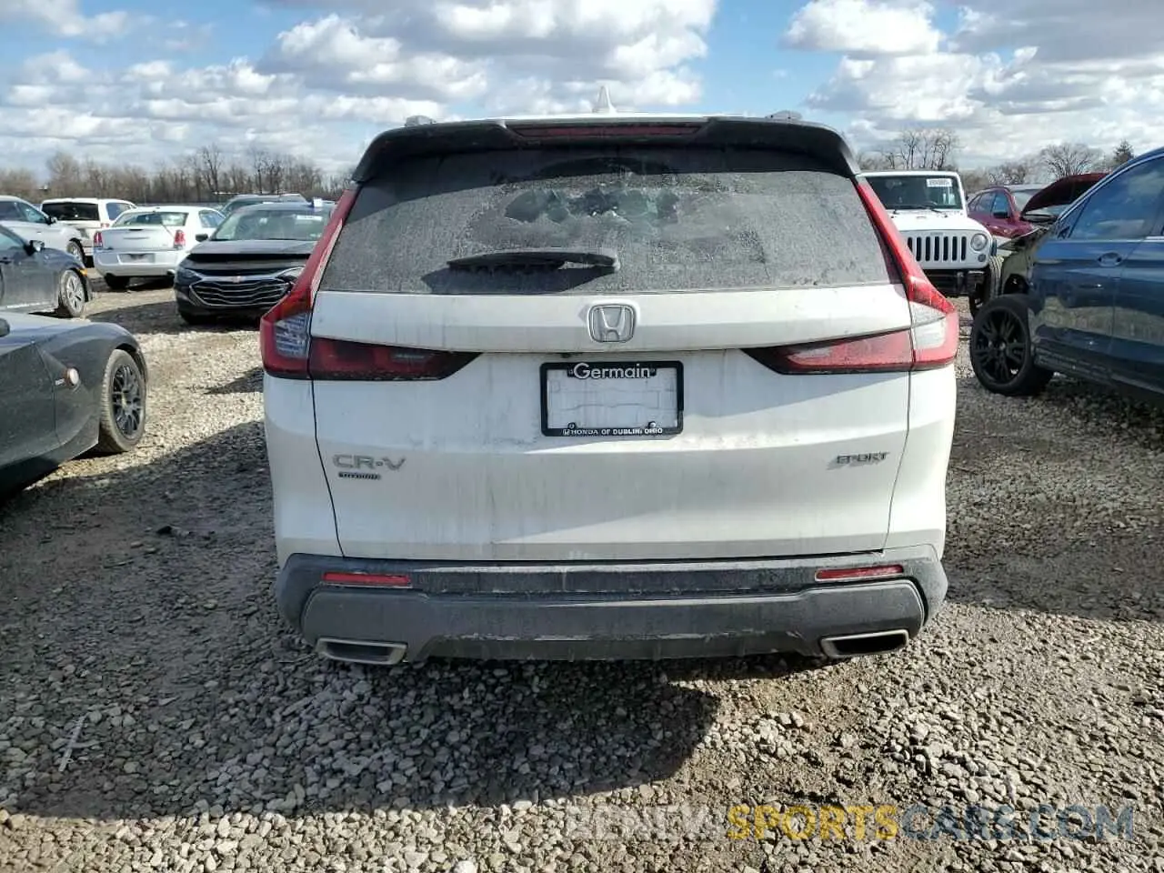6 Photograph of a damaged car 7FARS6H85RE047106 HONDA CRV 2024