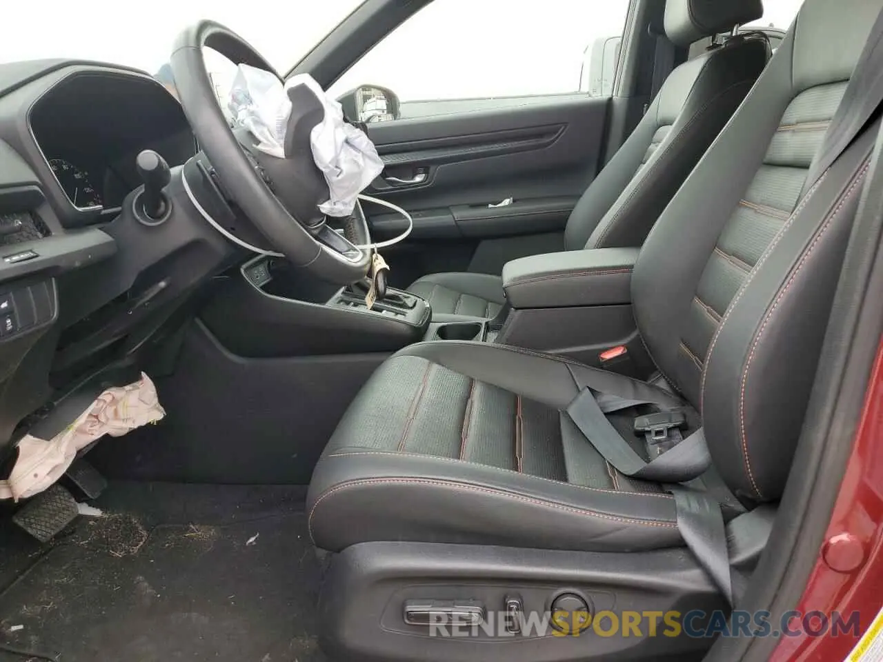 7 Photograph of a damaged car 7FARS6H86RE006516 HONDA CRV 2024