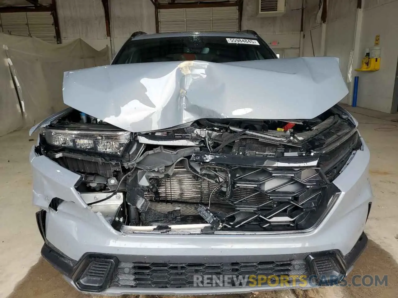 5 Photograph of a damaged car 7FARS6H87RE005939 HONDA CRV 2024