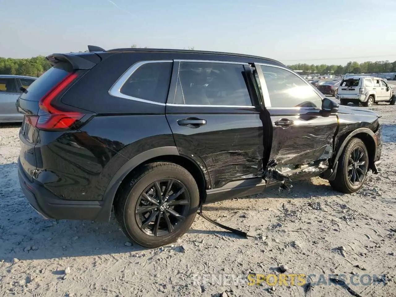 3 Photograph of a damaged car 7FARS6H88RE052249 HONDA CRV 2024
