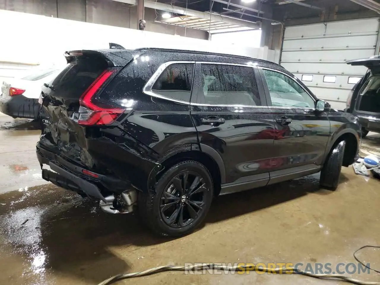 3 Photograph of a damaged car 7FARS6H94RE042357 HONDA CRV 2024
