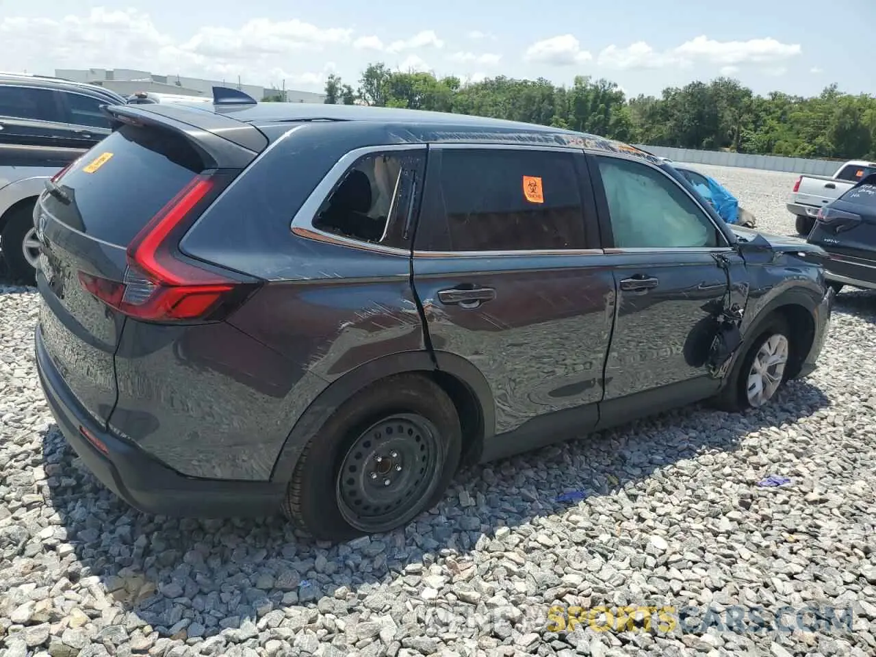 3 Photograph of a damaged car 2HKRS3H28SH321833 HONDA CRV 2025
