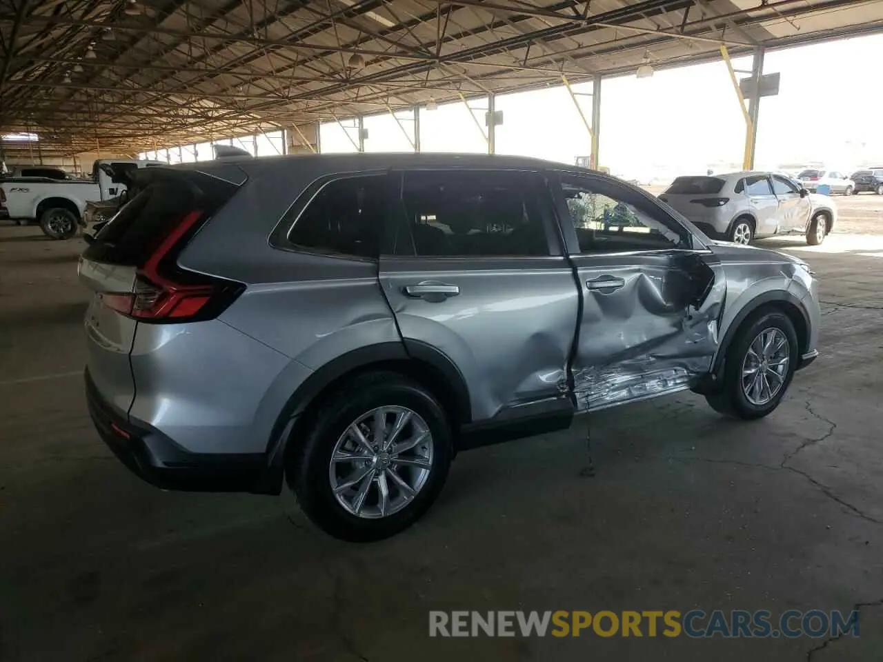 3 Photograph of a damaged car 2HKRS3H44SH336671 HONDA CRV 2025