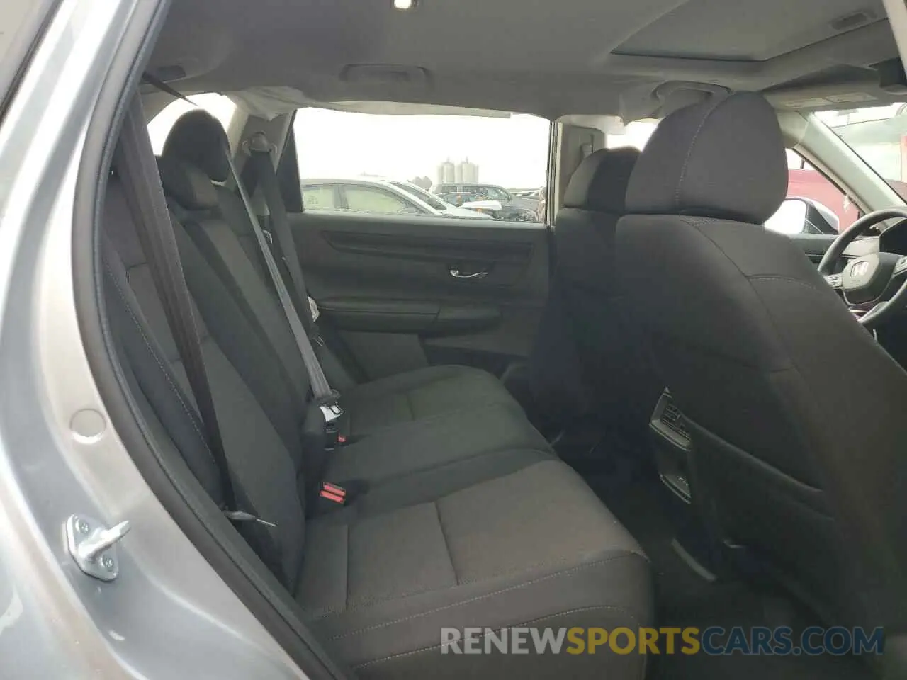 11 Photograph of a damaged car 2HKRS3H48SH329853 HONDA CRV 2025