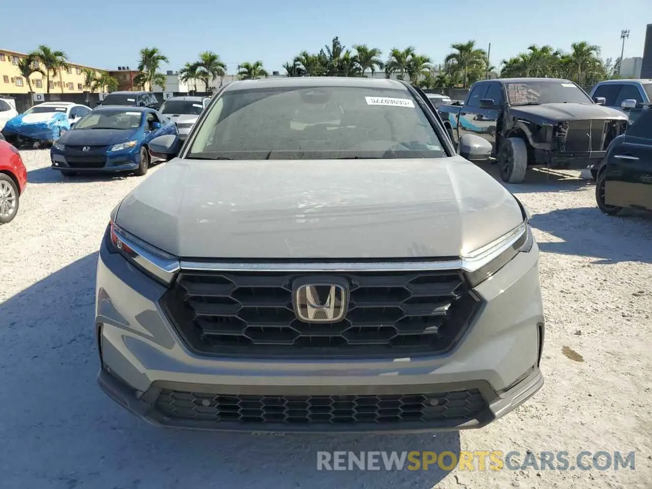 5 Photograph of a damaged car 2HKRS3H78SH314957 HONDA CRV 2025