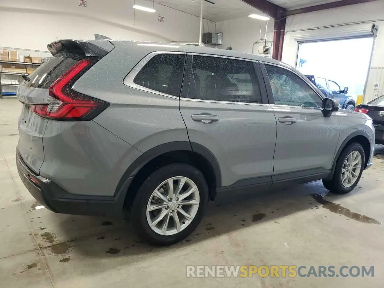 3 Photograph of a damaged car 2HKRS4H45SH421878 HONDA CRV 2025