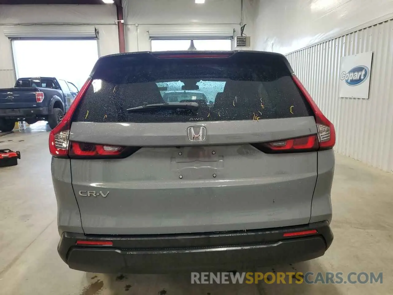 6 Photograph of a damaged car 2HKRS4H45SH421878 HONDA CRV 2025