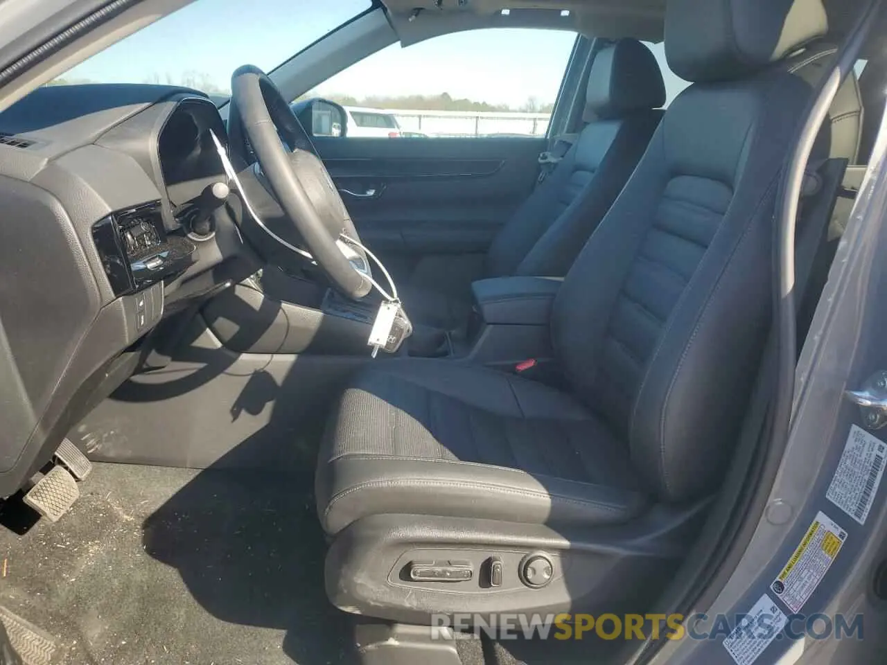 7 Фотография поврежденного автомобиля 2HKRS4H70SH451199 HONDA CRV 2025