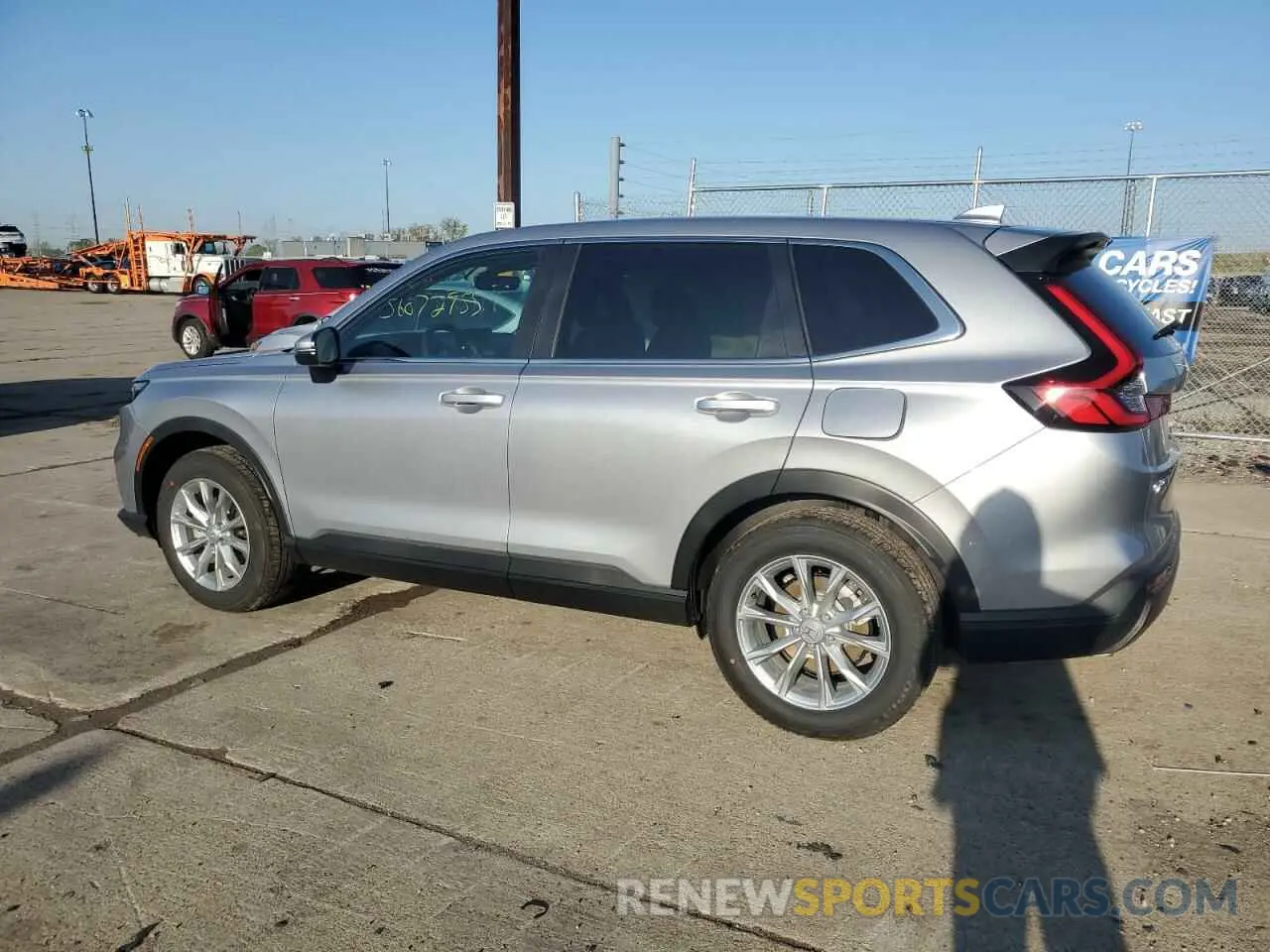 2 Photograph of a damaged car 2HKRS4H72SH461507 HONDA CRV 2025