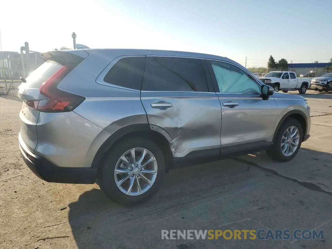 3 Photograph of a damaged car 2HKRS4H72SH461507 HONDA CRV 2025
