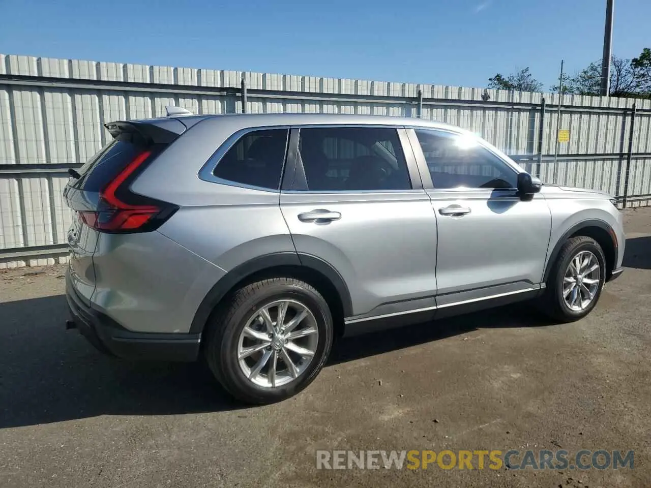 3 Photograph of a damaged car 2HKRS4H78SH415194 HONDA CRV 2025