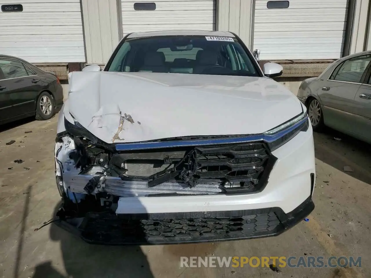 5 Photograph of a damaged car 5J6RS4H71SL011336 HONDA CRV 2025
