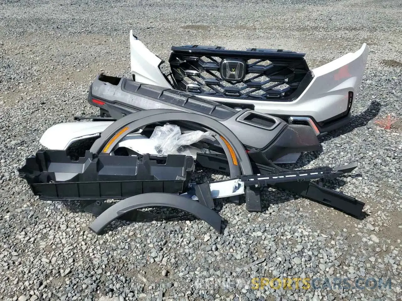 13 Photograph of a damaged car 5J6RS6H96SL016030 HONDA CRV 2025