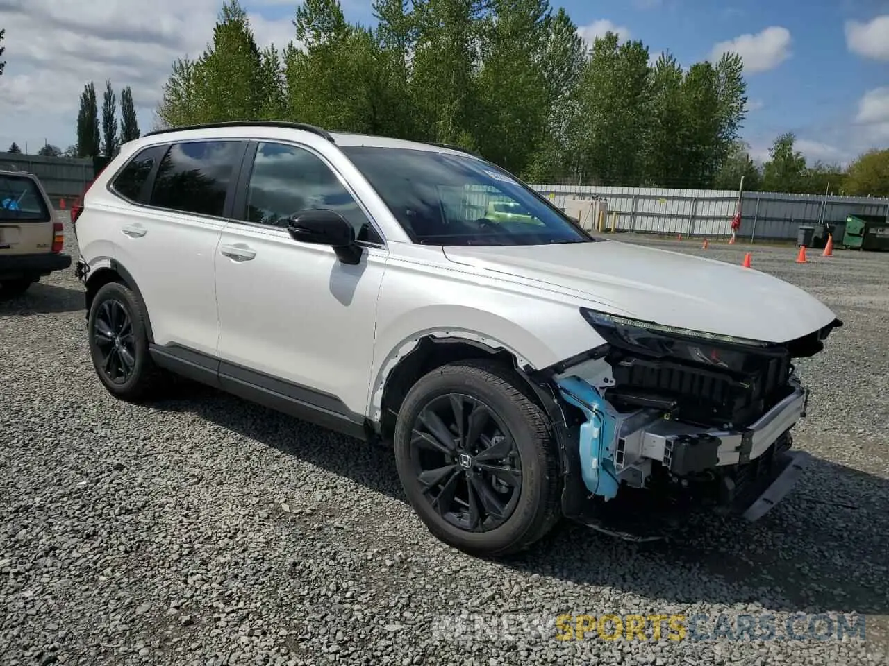 4 Photograph of a damaged car 5J6RS6H96SL016030 HONDA CRV 2025