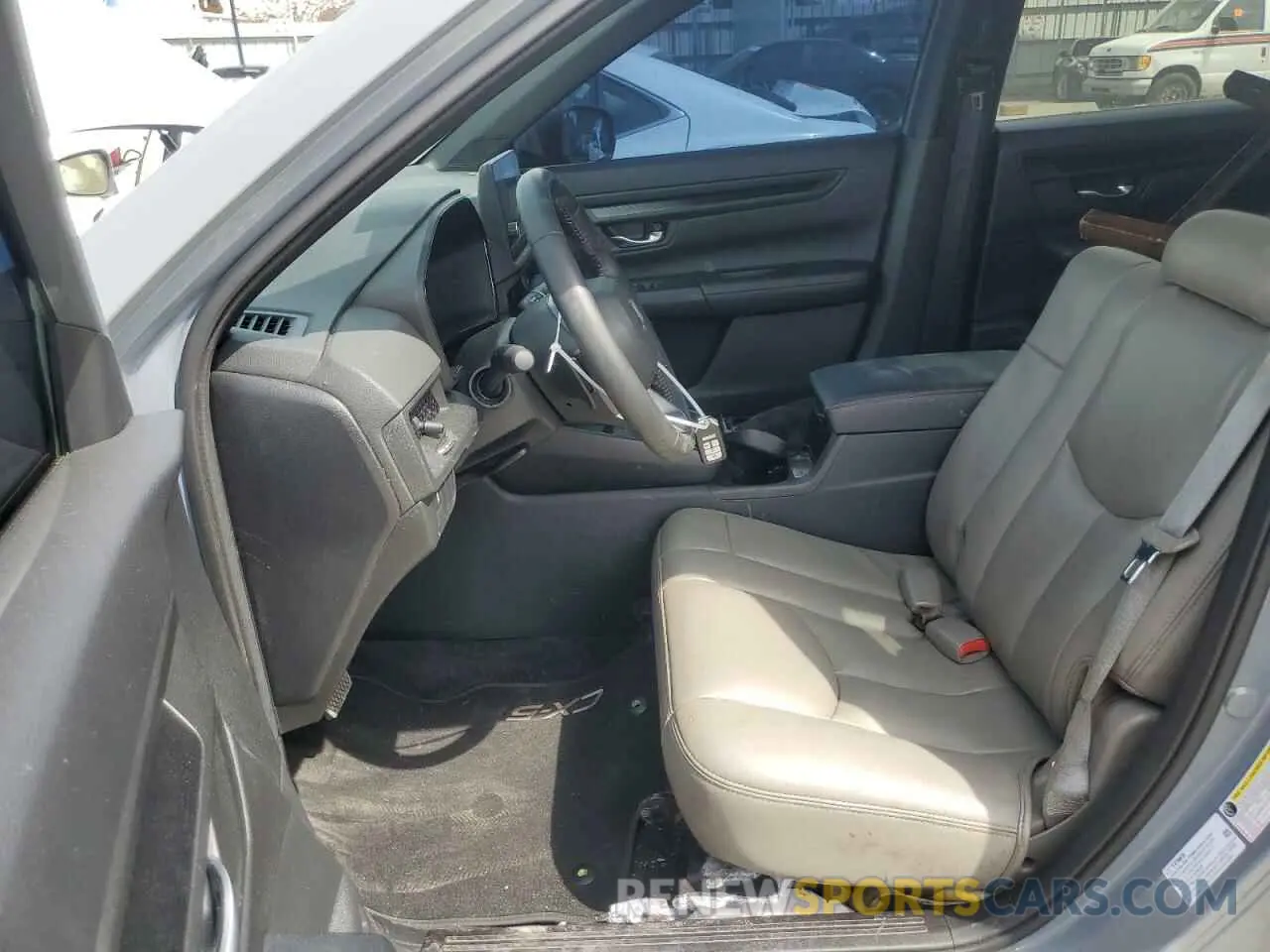 7 Photograph of a damaged car 7FARS5H58SE014915 HONDA CRV 2025
