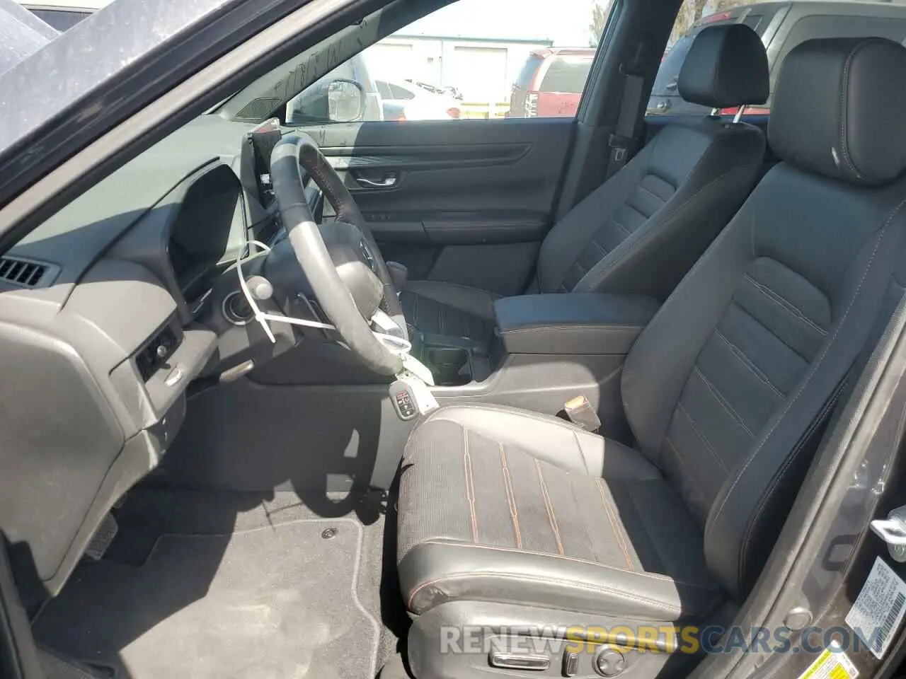 7 Photograph of a damaged car 7FARS6H83SE009038 HONDA CRV 2025