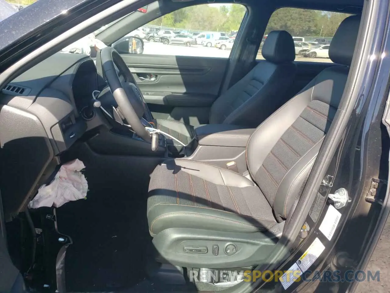 7 Photograph of a damaged car 7FARS6H84SE010909 HONDA CRV 2025
