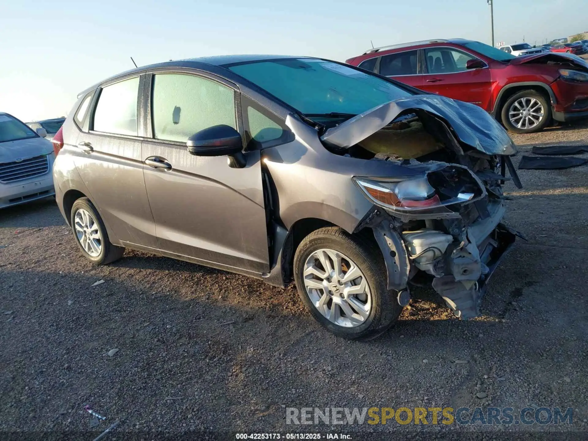 1 Photograph of a damaged car 3HGGK5855KM004455 HONDA FIT 2019