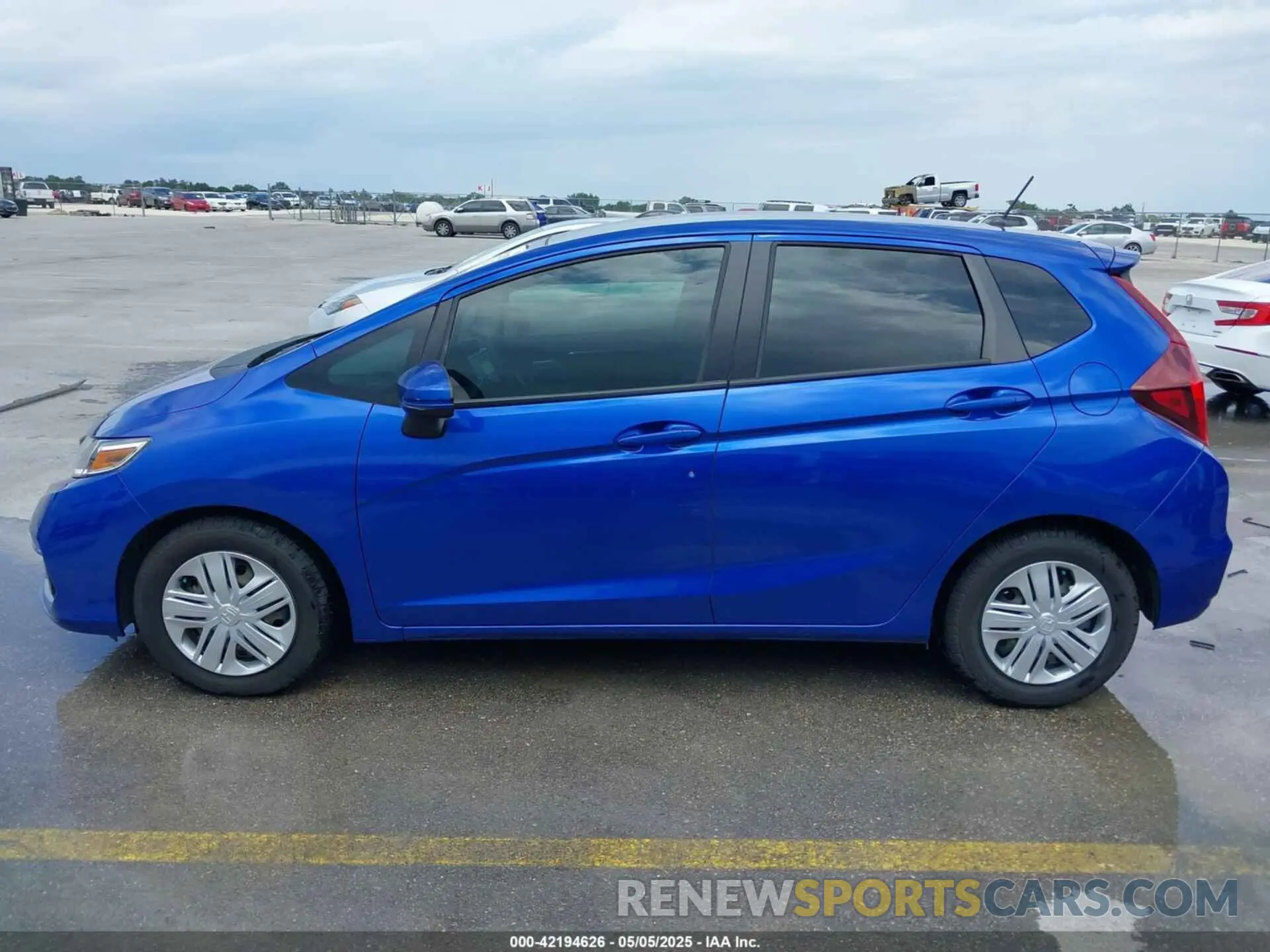 14 Photograph of a damaged car 3HGGK5G49KM726763 HONDA FIT 2019