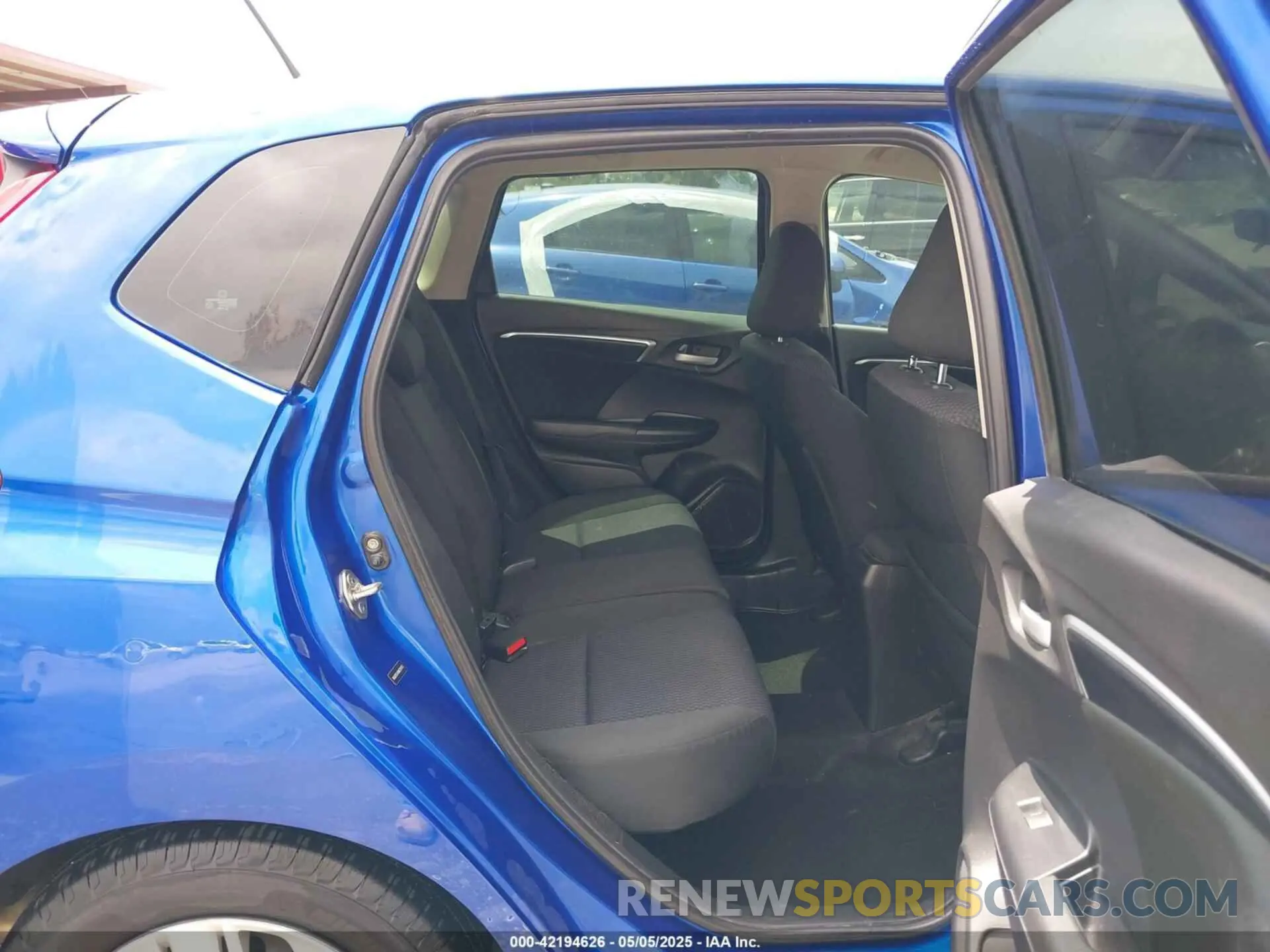 8 Photograph of a damaged car 3HGGK5G49KM726763 HONDA FIT 2019