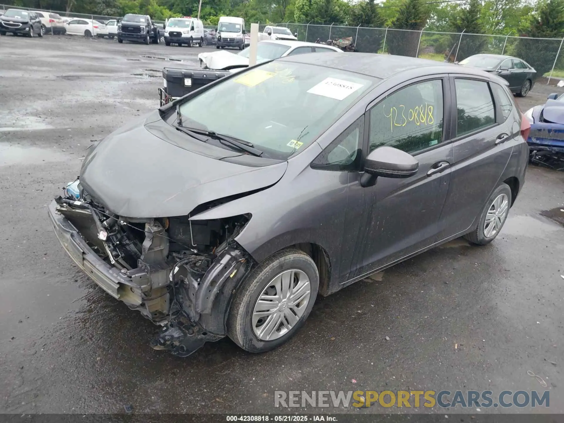 2 Фотография поврежденного автомобиля 3HGGK5H40KM735754 HONDA FIT 2019