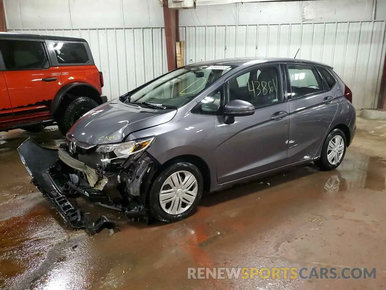 1 Фотография поврежденного автомобиля 3HGGK5H42KM704229 HONDA FIT 2019