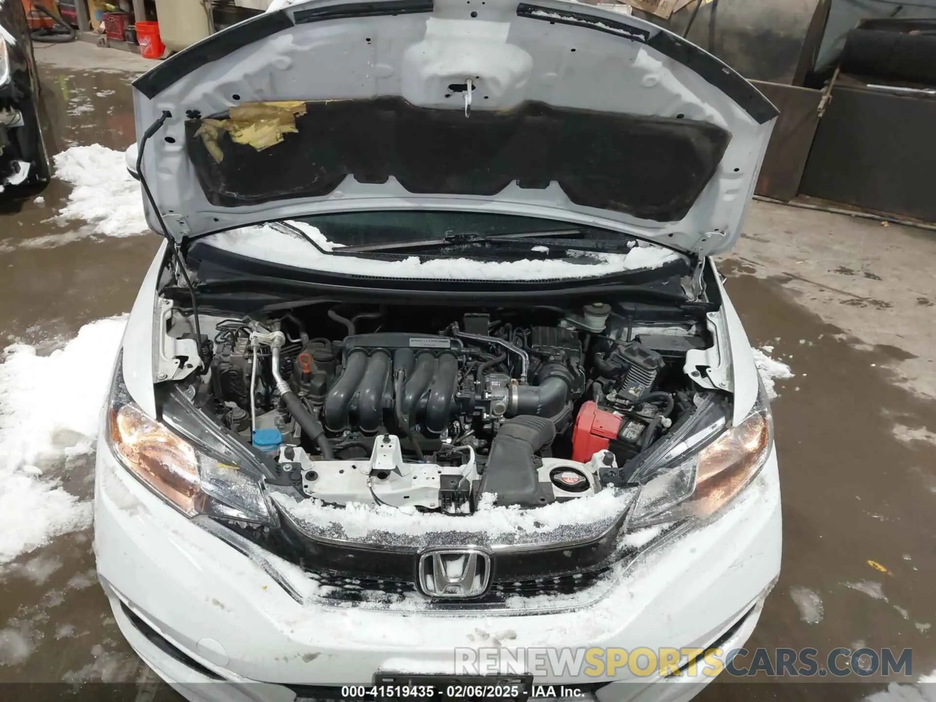 10 Photograph of a damaged car 3HGGK5H42KM706997 HONDA FIT 2019