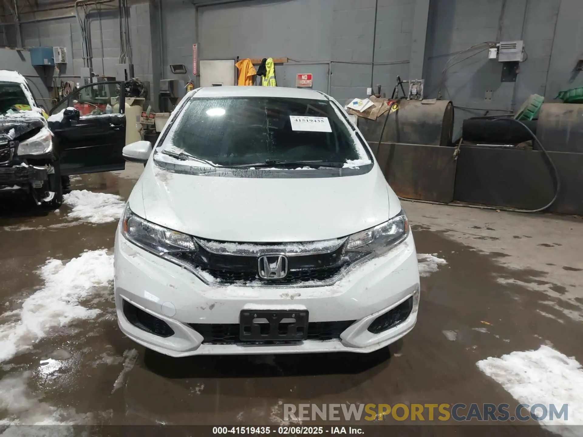 12 Photograph of a damaged car 3HGGK5H42KM706997 HONDA FIT 2019