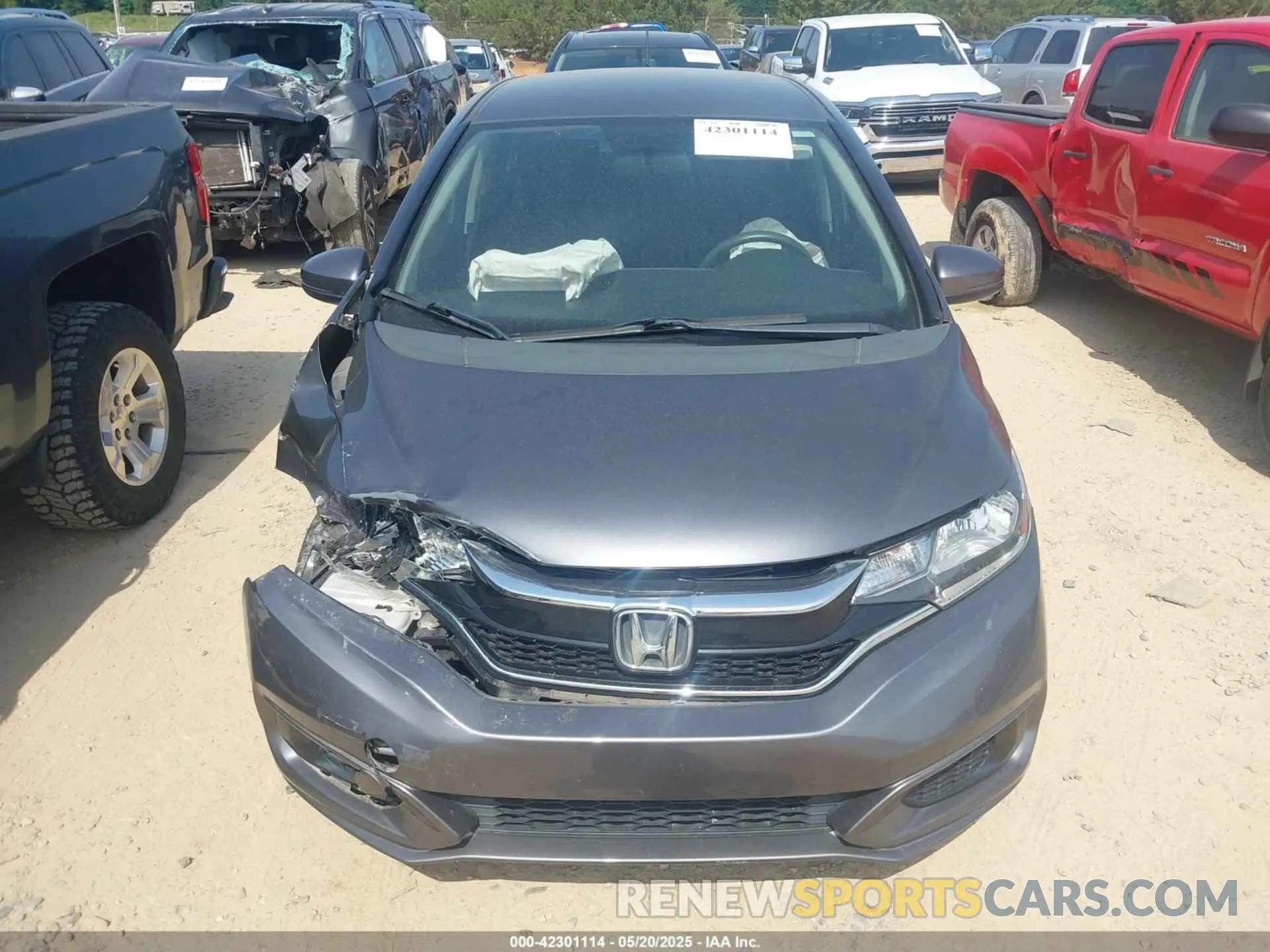12 Фотография поврежденного автомобиля 3HGGK5H42KM711424 HONDA FIT 2019