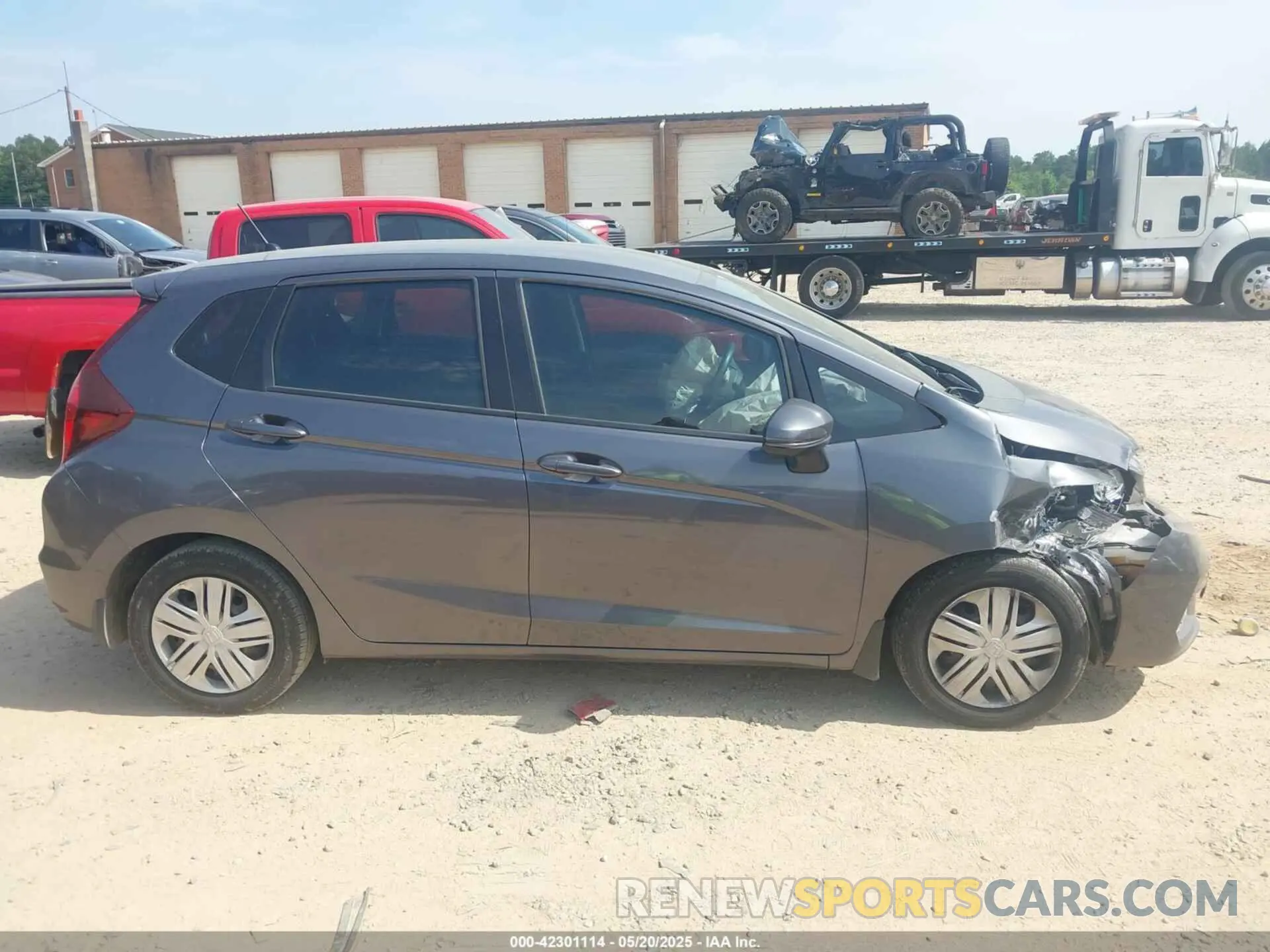 13 Фотография поврежденного автомобиля 3HGGK5H42KM711424 HONDA FIT 2019