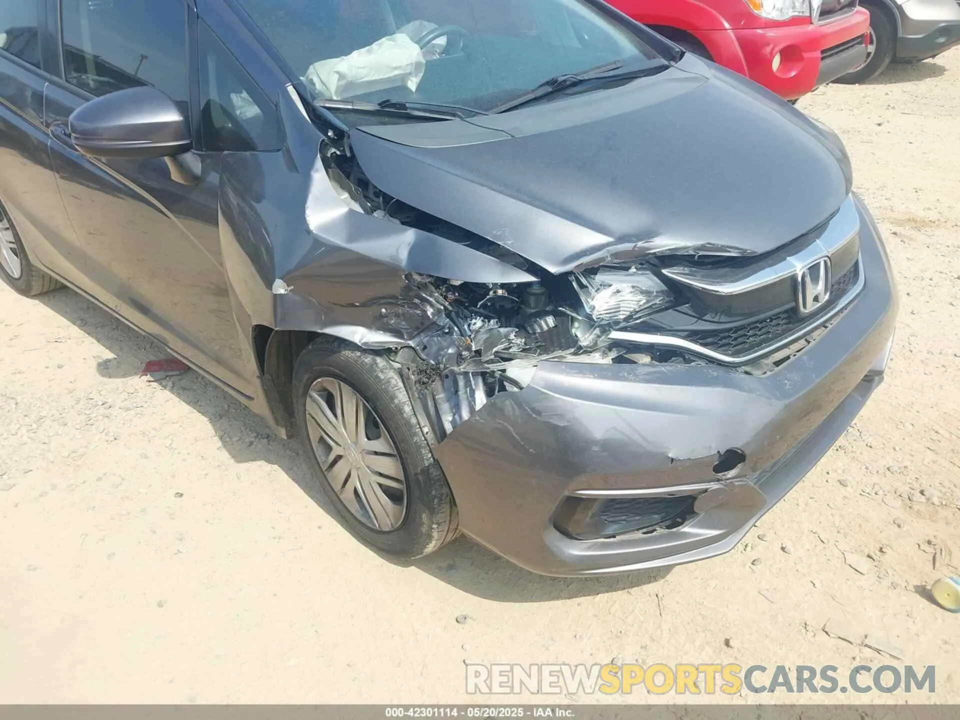 6 Фотография поврежденного автомобиля 3HGGK5H42KM711424 HONDA FIT 2019