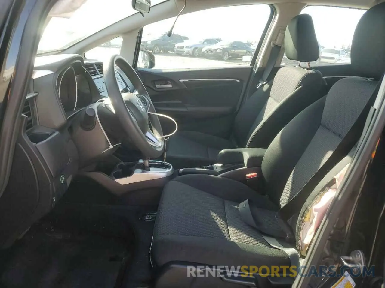 7 Photograph of a damaged car 3HGGK5H42KM727445 HONDA FIT 2019