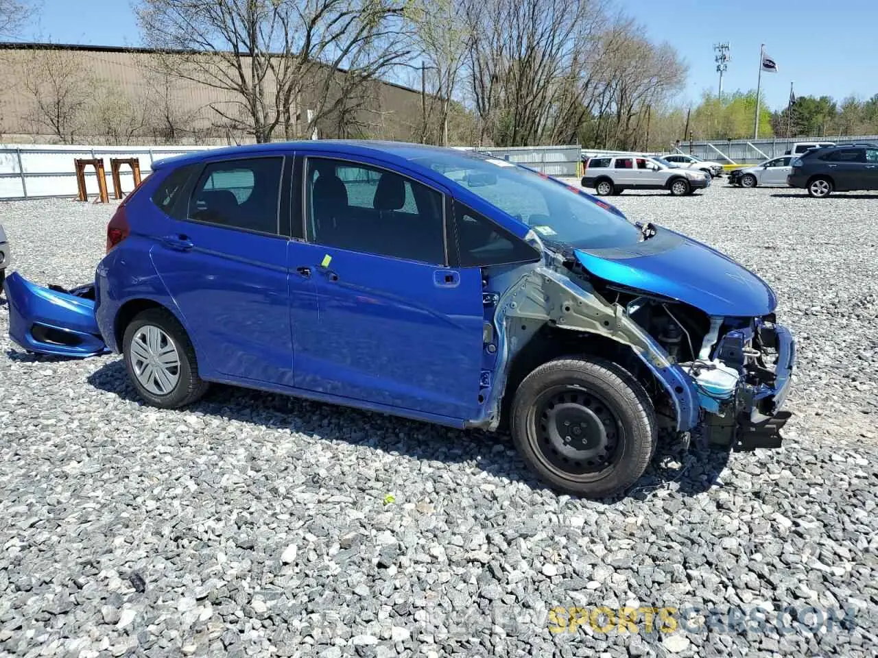 4 Photograph of a damaged car 3HGGK5H42KM743371 HONDA FIT 2019
