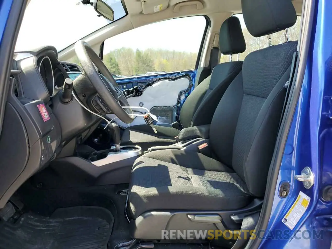 7 Photograph of a damaged car 3HGGK5H42KM743371 HONDA FIT 2019