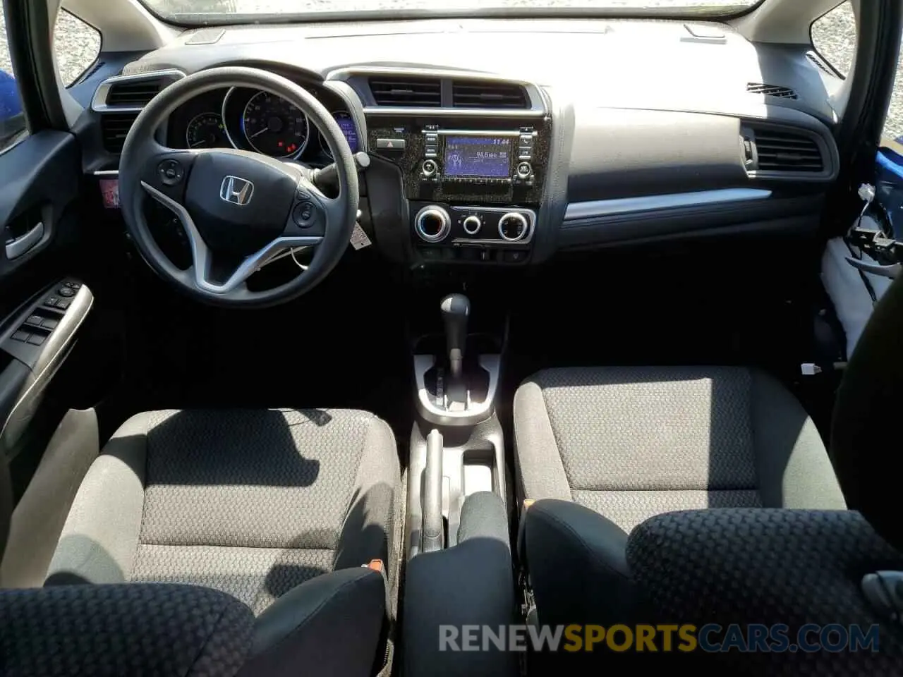 8 Photograph of a damaged car 3HGGK5H42KM743371 HONDA FIT 2019